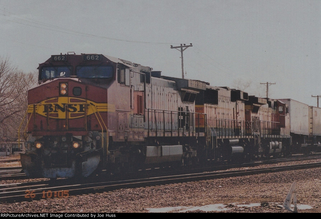 BNSF 662 West